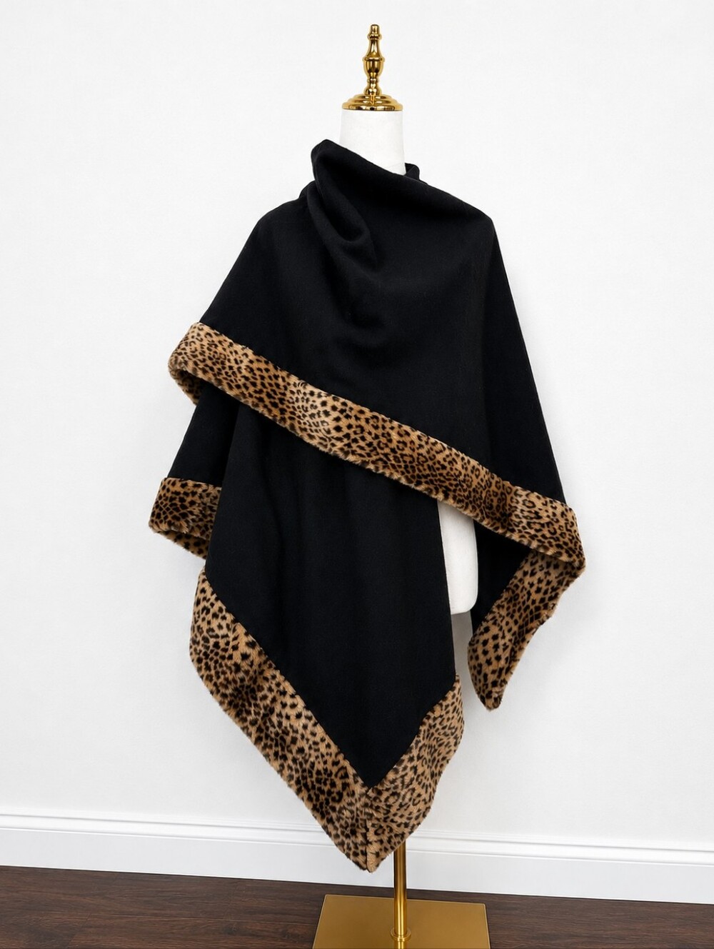 Vintage Komitor Wool Blend Leopard Faux Fur Trim Poncho Cape Wrap Made USA